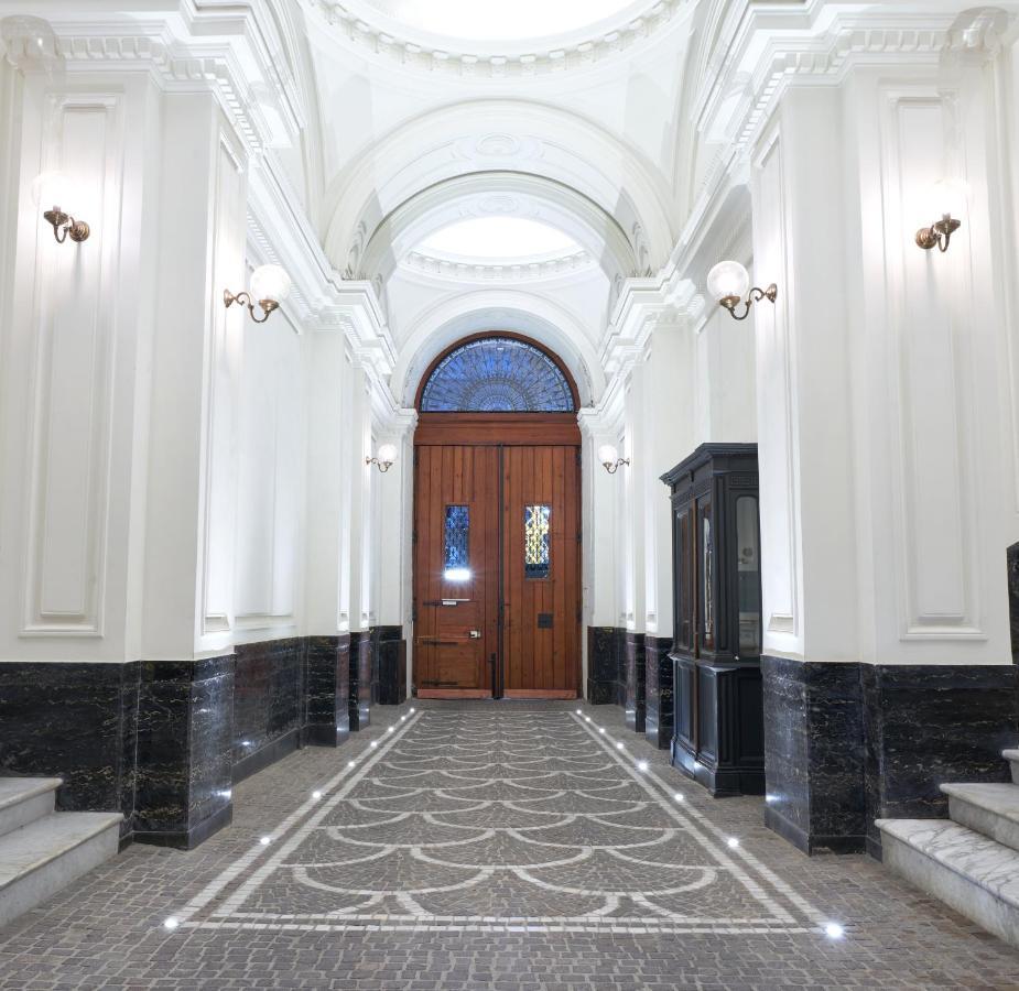 The One Napoli Luxury Apartment Exterior photo