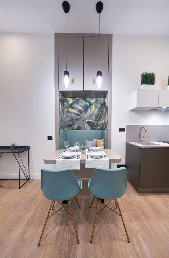 The One Napoli Luxury Apartment Exterior photo