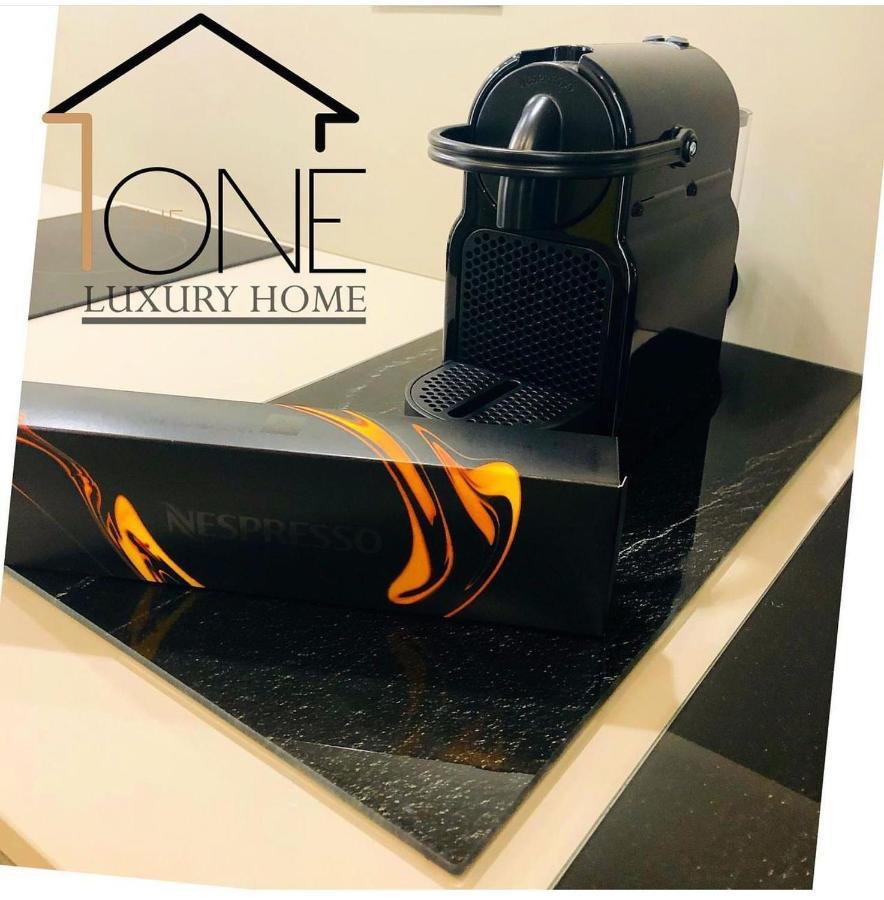 The One Napoli Luxury Apartment Exterior photo
