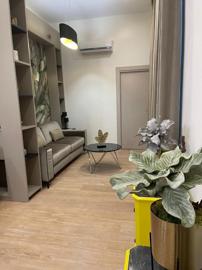 The One Napoli Luxury Apartment Exterior photo